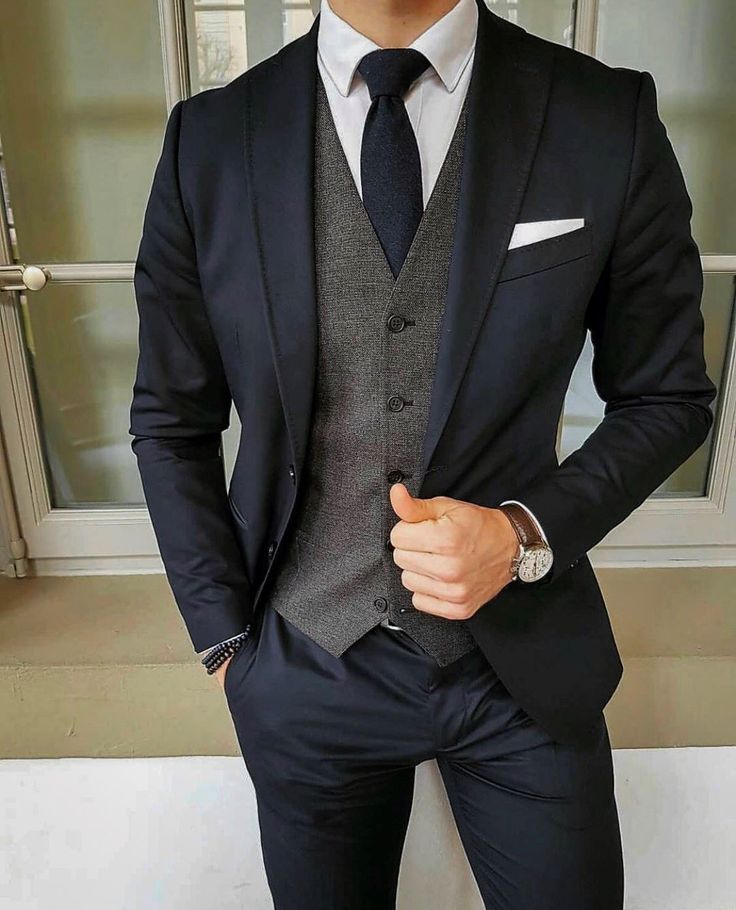 Wedding Suits Groom, Modern Men, Suit Ideas, Suits Men, Men Classic, Fashion Suits For Men, Men’s Suits, Groom Suit, Fitted Suit