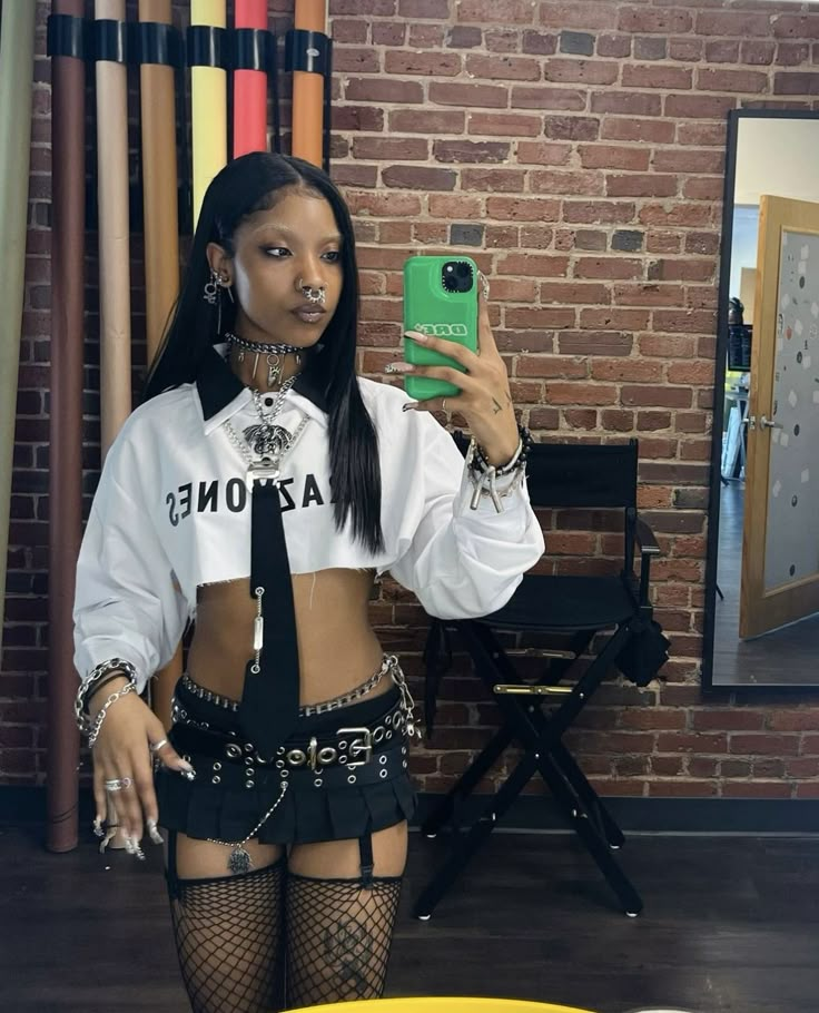 Demon Shorts Outfit, Emo Glam Outfits, Rockstar Baddie Outfits, Opiumcore Outfits Baddie, Black Rockstar Outfit, Rockstar Black Women, Rockstar Aesthetic Black Women, Alternative Fashion Black Women, Alt Black Woman Outfit