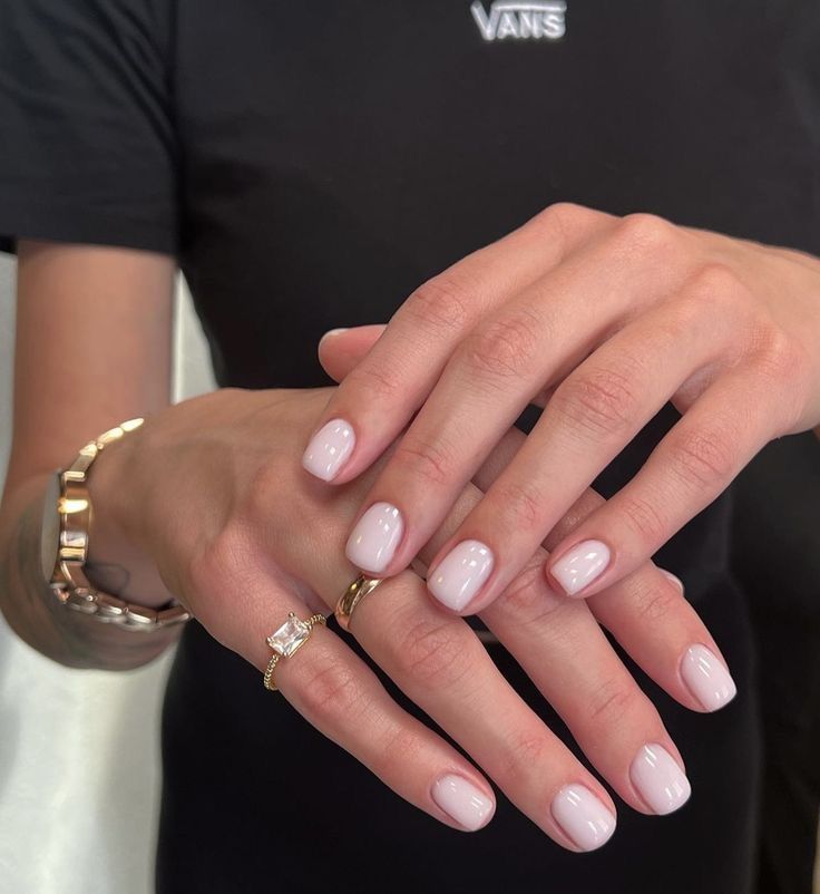 Classy Manicure, Natural Nails Manicure, Subtle Nails, Basic Nails, Cute Gel Nails, Nails Pink, Neutral Nails, Clean Nails, Chic Nails