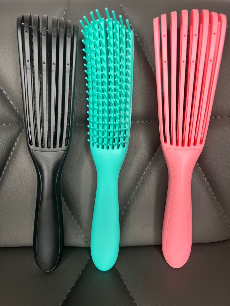 Looking for a detangling hair brush that works wonders for natural hair and wigs? Look no further than our top-of-the-line detangling brush! Crafted with precision and care, this brush features specially designed bristles that work to gently and effectively detangle even the most stubborn knots, leaving your hair silky-smooth and tangle-free. Whether you're dealing with unruly natural curls or delicate synthetic wigs, this brush is the perfect solution to all of your detangling needs. And with i Wig Brush, Detangle Brush, Detangler Brush, Detangling Hair, Detangling Hair Brush, Hair Silky, Natural Black Hair, Detangling Brush, Asian Doll