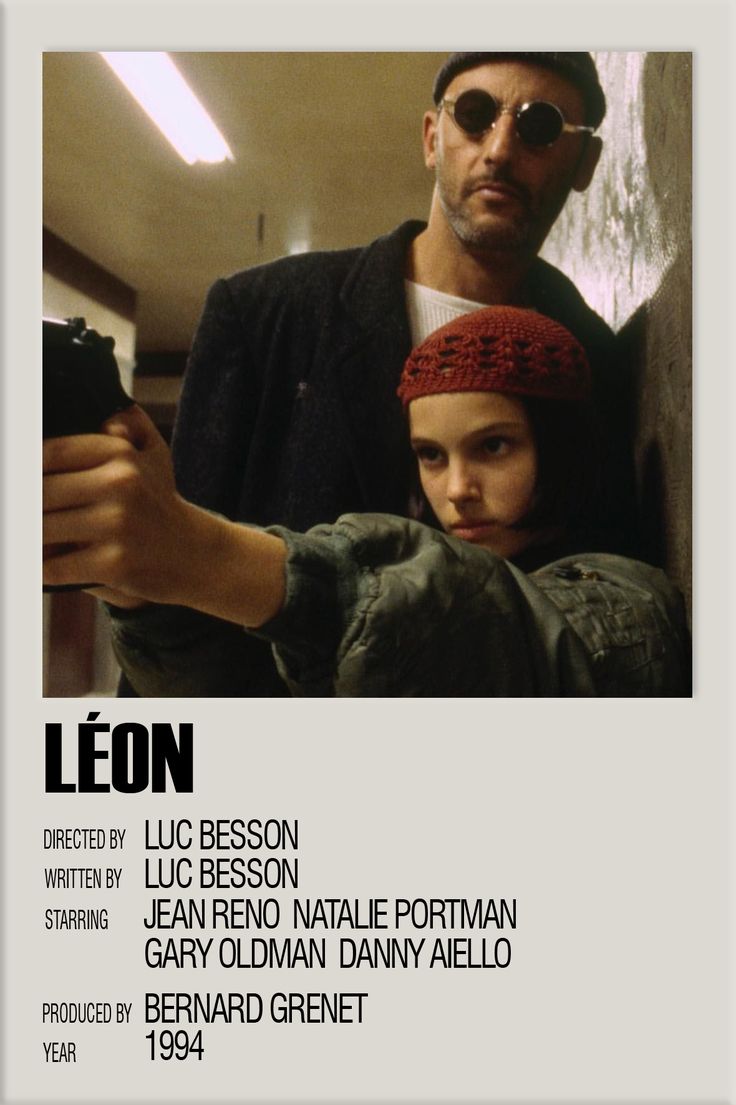 The Professional Movie, Indie Movie Posters, Leon The Professional, Classic Films Posters, Iconic Movie Posters, Movie Card, Film Posters Minimalist, Great Movies To Watch, Film Posters Vintage