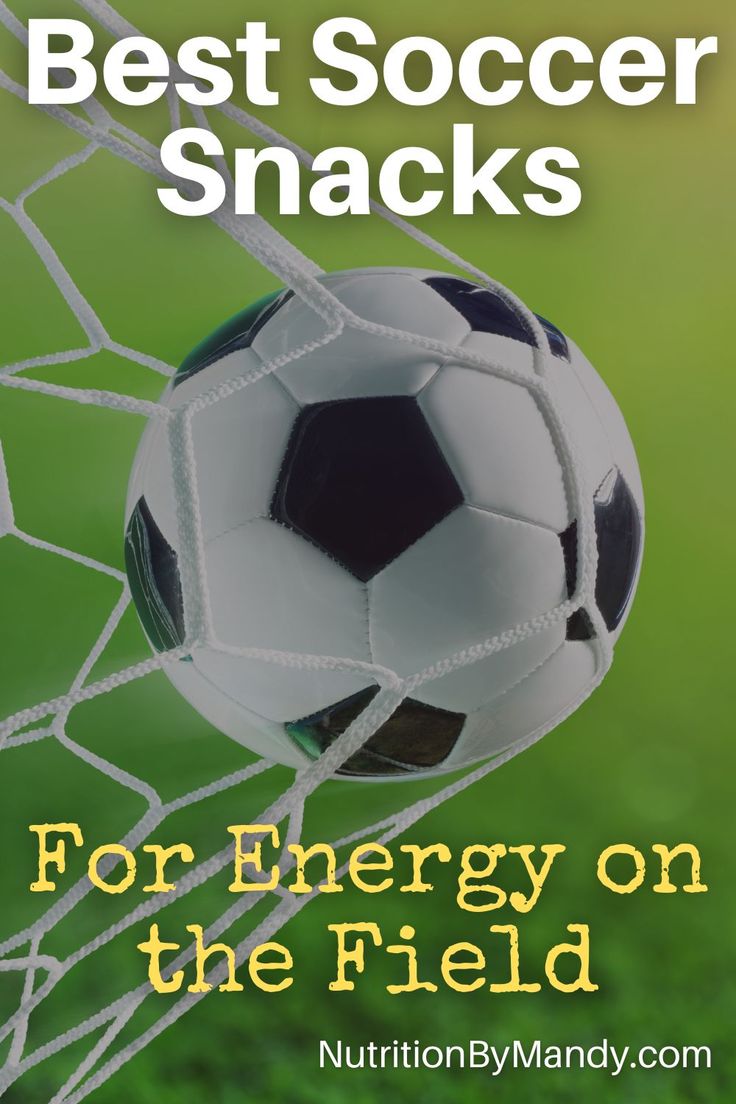 Best Soccer Snacks for Energy on the Field Soccer Tailgate Food, Soccer Practice Snacks, Team Snack Ideas Soccer, Soccer Fruit Ideas, Soccer Tailgate Ideas, Breakfast Before Soccer Game, Snacks For Athletes Between Games, Soccer Team Dinner Ideas High Schools, Healthy Soccer Team Snacks