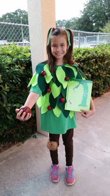 The Activity Mom - The Giving Tree Activities and Crafts - The Activity Mom The Giving Tree Costume, Giving Tree Costume, Childrens Book Character Costumes, Story Book Costumes, Character Day Ideas, Literary Costumes, Book Parade, Storybook Character Costumes, Book Characters Dress Up