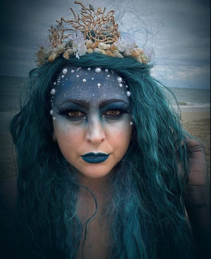 Mermaid Zombie Costume, Sea Witch Costume Sirens, Mermaid Witch Costume, Water Witch Costume, Siren Halloween Costume Sea Witch, Dead Mermaid Costume, Under The Sea Costumes Women, Sea Witch Makeup, Siren Hairstyles