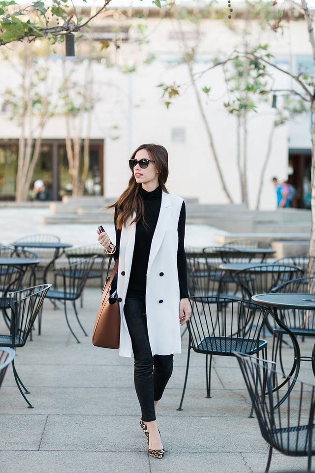 Long vest White Sleeveless Blazer Outfit, Sleeveless Cardigan Outfit, Sleeveless Vest Outfit, Sleeveless Blazer Outfit, Long Vest Outfit, White Vest Outfit, Long Sleeveless Cardigan, Sleeveless Blazer, Winter Vest