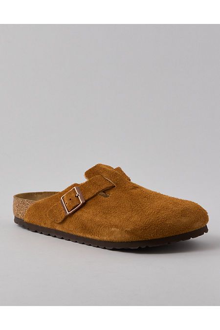 Suede leather upper/Suede footbed lining keeps you comfortable/EVA sole is flexible and lightweight/Adjustable strap with metal pin buckle/“Made in Germany” quality stamp on footbed/Not eligible for promotions | Only ships within the USA Mens Birkenstock Clogs, Mens Birkenstock Clogs Outfit, Sandals Outfit Men, Birkenstock Clogs Outfit, Men Clogs, Boston Soft Footbed, Birkenstock Clogs, Clogs Outfit, Birkenstock Men