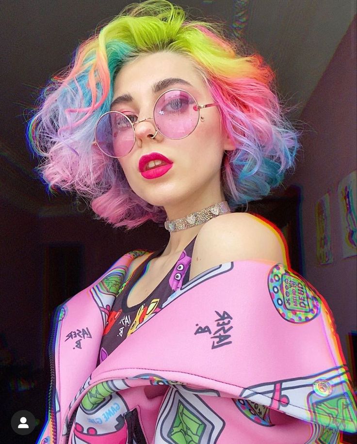 Cotton Candy Hair Pink, Split Dye Hair Colors, Pink And Rainbow Hair, Fantasy Hair Color Short, Rainbow Hair Aesthetic, Weird Hair Colors, Rainbow Hair Color Short, Rainbow Short Hair, Short Colorful Hair