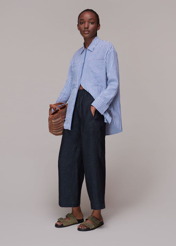 Blue Stripe Shirt Women Outfit, Navy Linen Trousers Outfit, Striped Blue Pants Outfit, Navy Blue Pants Outfit Women, Navy Blue Trousers Outfit, Navy Trousers Outfit, Blue Striped Shirt Outfit, Linen Pants Outfit, Minimal Wardrobe