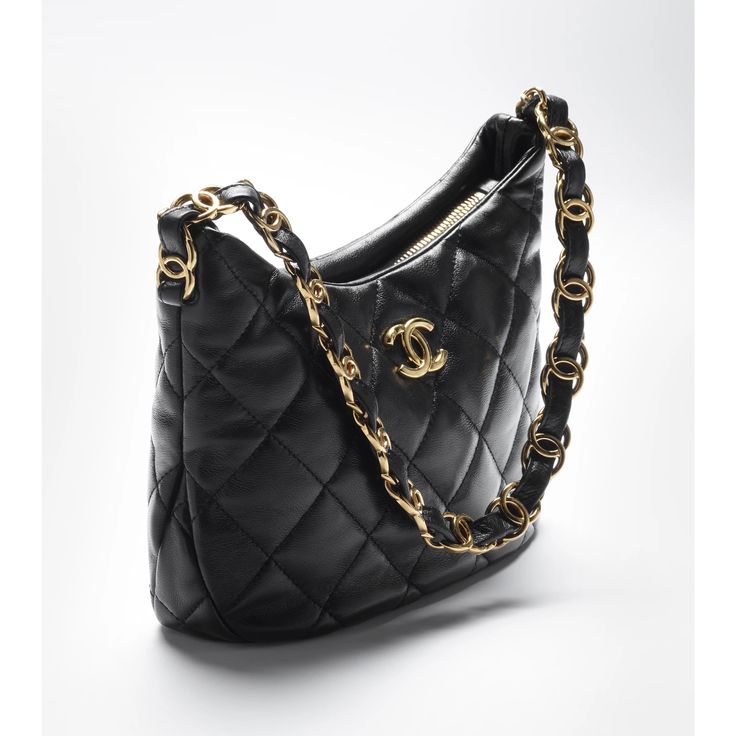 Chanel Hobo Bag 2022, Chanel Hobo Bag, Chanel Pouch, Vintage Chanel Bag, Luxury Bags Collection, Mode Chanel, Chanel Store, Fashion Chanel, Hobo Handbag