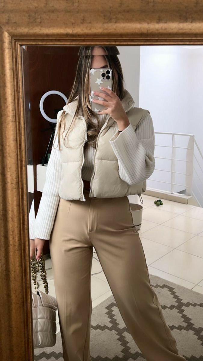 Jean Beige, Outfits Con Jeans, Fashion Outfits Casual, Stylish Winter Outfits, Beige Outfit, Winter Fashion Outfits Casual, Cold Outfits, Winter Outfit Inspiration, Quick Outfits