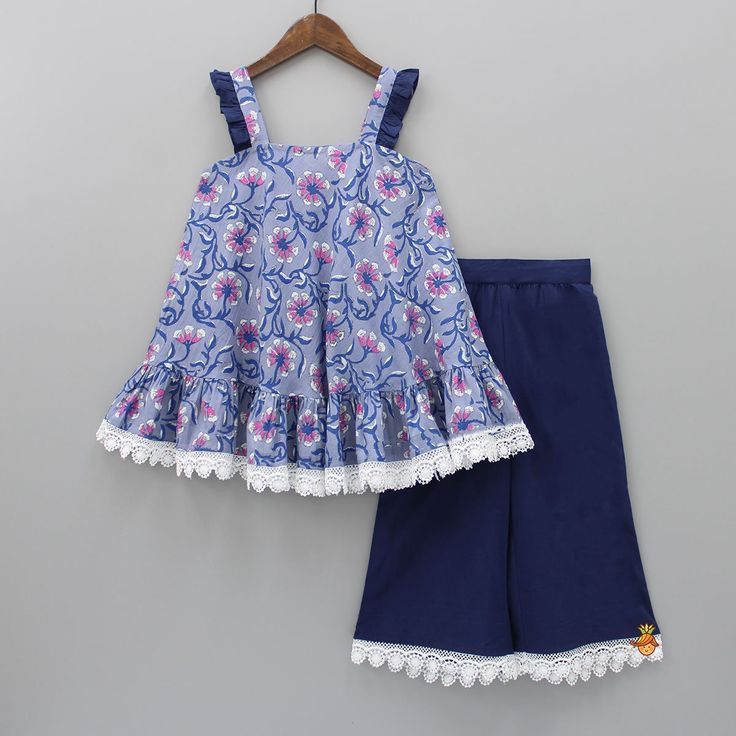 https://youtu.be/ivjBm0HHLSg Baby Girl Lawn Dress Design, Babies Frocks, Girls Party Outfits, Frilly Top, Girls Dress Outfits, Kids Frocks Design