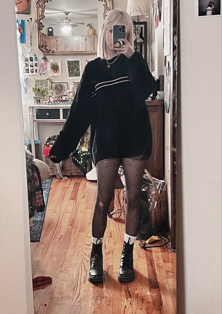 oversized sweater outfit Docs And Stockings Outfit, Oversized Tee With Tights, Oversized Sweater And Tights Outfit, Oversized Sweater With Tights, Ripped Tights Outfit Grunge, Shorts With Tights Outfit Grunge, Oversized Sweater Outfit Grunge, Sweater And Tights Outfit, Grunge Leggings Outfit