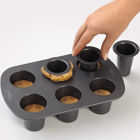 Présentez vos plats de façon originale avec des couverts comestibles Cookie Shot Glass, Edible Shot Glasses, Mini Cafeteria, Shot Glass Mold, Cookie Shot, Cookie Shots, Glass Pan, Cookie Cups, Glass Molds