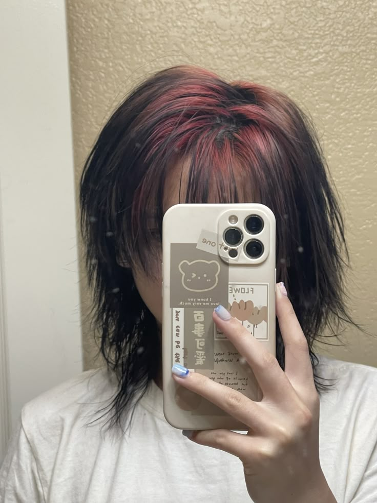 Red Hair Black Roots Ombre, Hair Roots Dyed, Red Root Hair, Red Roots On Black Hair, Black To Red Ombre Hair Short, Red Hair Ideas Aesthetic, Red Shadow Root Black Hair, Red Roots Black Hair Short, Red And Black Hair Asian