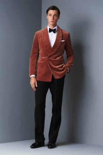 Dunhill Fall 2016 Menswear Collection - Vogue Engagement Suits, Brown Tuxedo, Men Suit Wedding, Men Tuxedo, Mens Business Casual Outfits, Coat For Men, Mens Summer Outfits, 2016 Menswear, Wedding Jacket