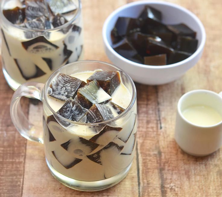 two mugs filled with ice and chocolate chunks