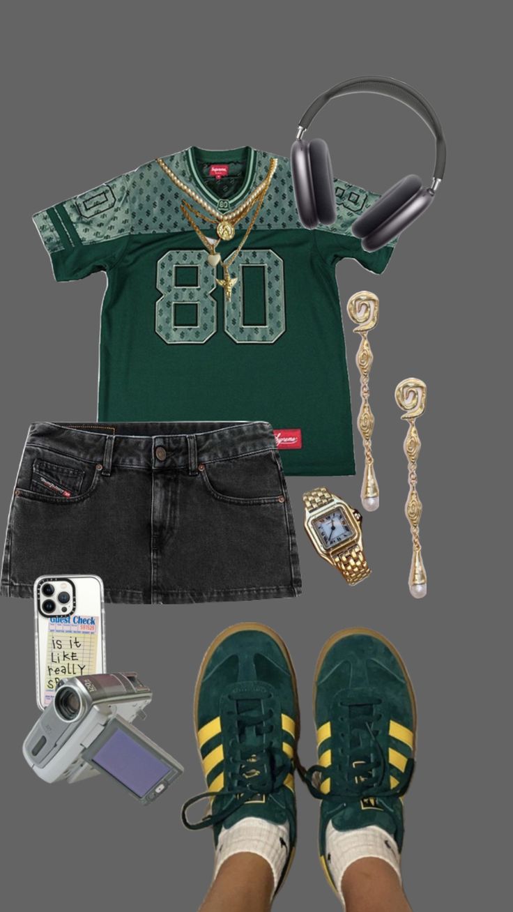 #shuffels #outfitinspo #braziliangirl #pinterest Green Jersey Outfit, Tyler The Creator Outfits, Streetwear Fashion Vintage, Green Jersey, Fasion Outfits, Outfit Inspo Casual, Jersey Outfit, Looks Street Style, Streetwear Fashion Women