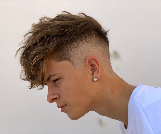 Shaved Sides Long Top, Boy Haircut Long On Top, Boy Haircut Long, Side Haircut, Top Haircuts For Men, Beyonce Hair, Boy Haircuts Long, Shaved Side Hairstyles, Boy Haircut