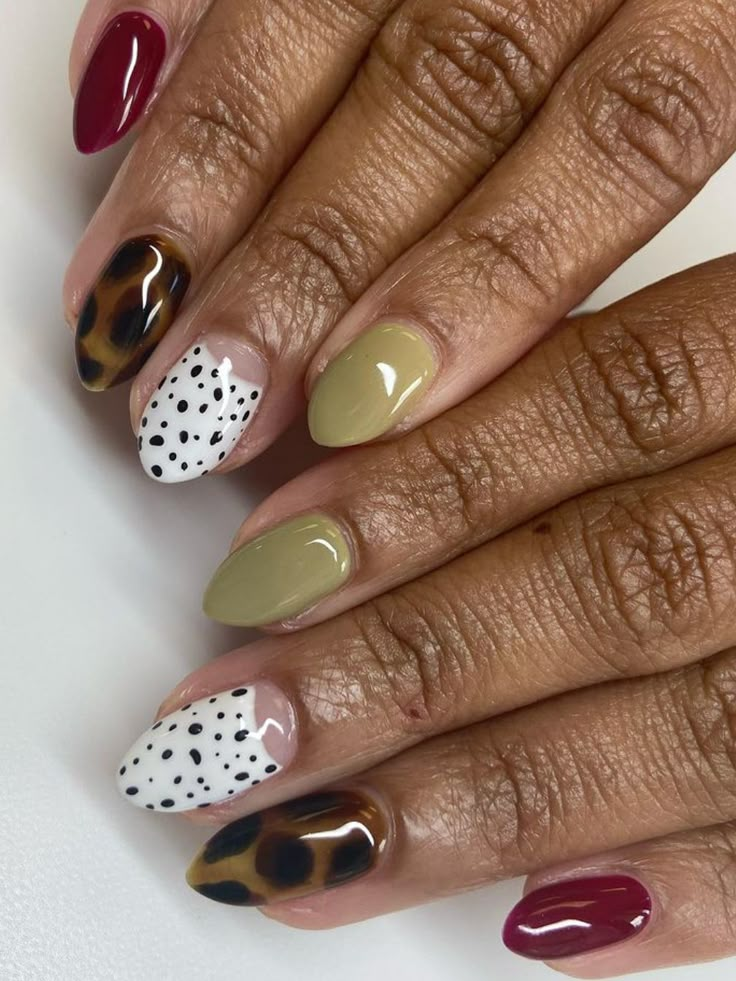 Fall Nails Tortoise, Eccentric Nails, Colorful Tortoise Shell Nails, Khaki Leopard Nails, Black And Brown Leopard Nails, Funky Leopard Print Nails, Natural Nails Manicure, Nail Place, Sns Nails Colors