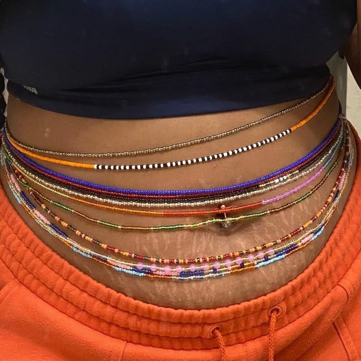 Waist Beads Outfit, Diy Waist Beads, The Beauty Of A Woman, Waist Beads African, Smart Casual Women Outfits, Smart Casual Women, Waist Jewelry, Beads Craft Jewelry, Belly Jewelry