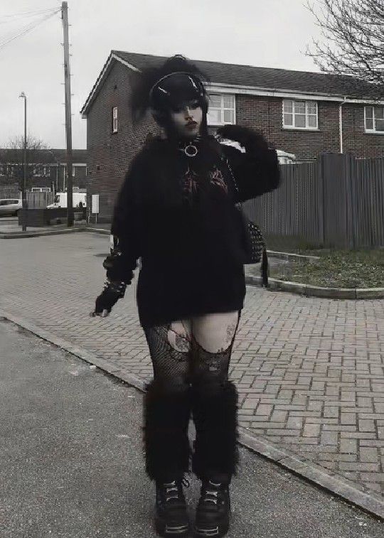 True Goth Outfits, Goth Knee High Boots Outfit, Gothic Daily Outfit, Gothic Maxi Skirt Outfit, Thick Emo Outfits, Outfit To See Boyfriend, Trad Goth Outfits Plus Size, Trad Goth Winter Outfit, Cozy Black Outfit