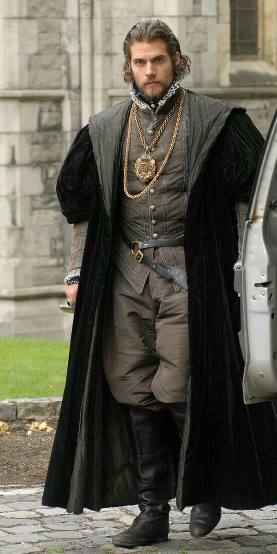 Henry Cavill in The Tudors The Tudors Tv Show, Charles Brandon, Tudor Fashion, Tudor Costumes, Medieval Clothes, Period Clothing, Medieval Clothing, Fantasy Costumes, Medieval Fashion