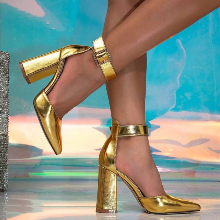 Super Cute And Stylish Ships In 5-10 Business Days Tags: #Shoes #Heels #Party #Newyears #Holiday #Sandals #Gold #Beautiful #Glitter Holiday Sandals, Arabic Dress, Rose Shoes, Sandals Gold, Cute Shoes, Hair Removal, Shoes Women Heels, Natural Hair, Ankle Strap