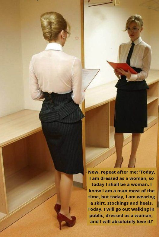 Secretary Outfits, Hobble Skirt, Women Wearing Ties, Belle Silhouette, Women In Business, A Mirror, Work Outfits Women, Business Attire, Business Outfits