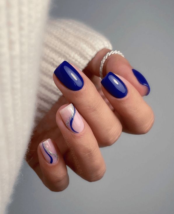 Navy Blue Nail Art Pedicure Azul, Navy And Silver Nails, Blue Winter Nails, Royal Blue Nails Designs, Nail Art Bleu, Blue And Silver Nails, Silver Nail Designs, Royal Blue Nails, Dark Blue Nails