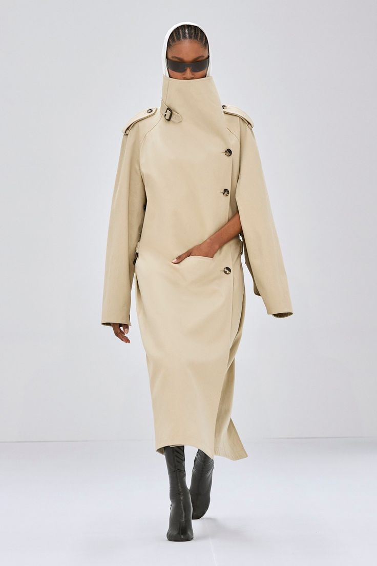 Moda Paris, Fall Winter 2024, 2024 Fashion, Fashion Show Collection, Winter 2024, Fall 2024, Trench Coats, Paris Fashion, Paris Fashion Week