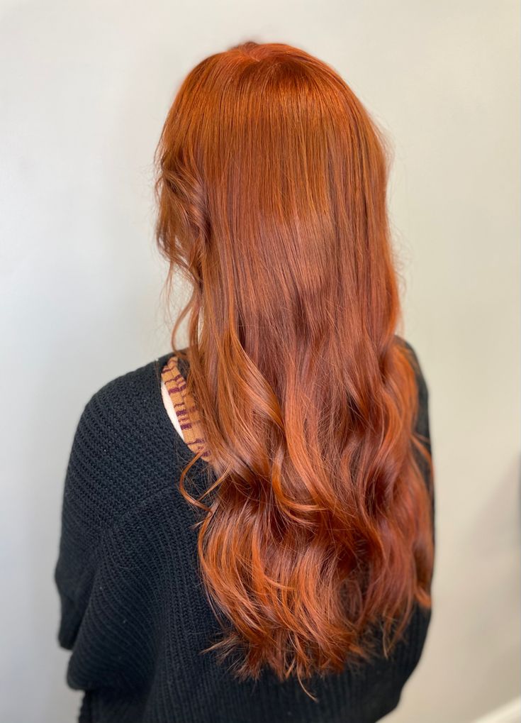 Reddish Orange Hair, Long Ginger Hair, Shades Of Red Hair, Red Ginger, Hair Nutrition, Natural Red Hair, Orange Copper, Makeup For Blondes, Colored Curly Hair