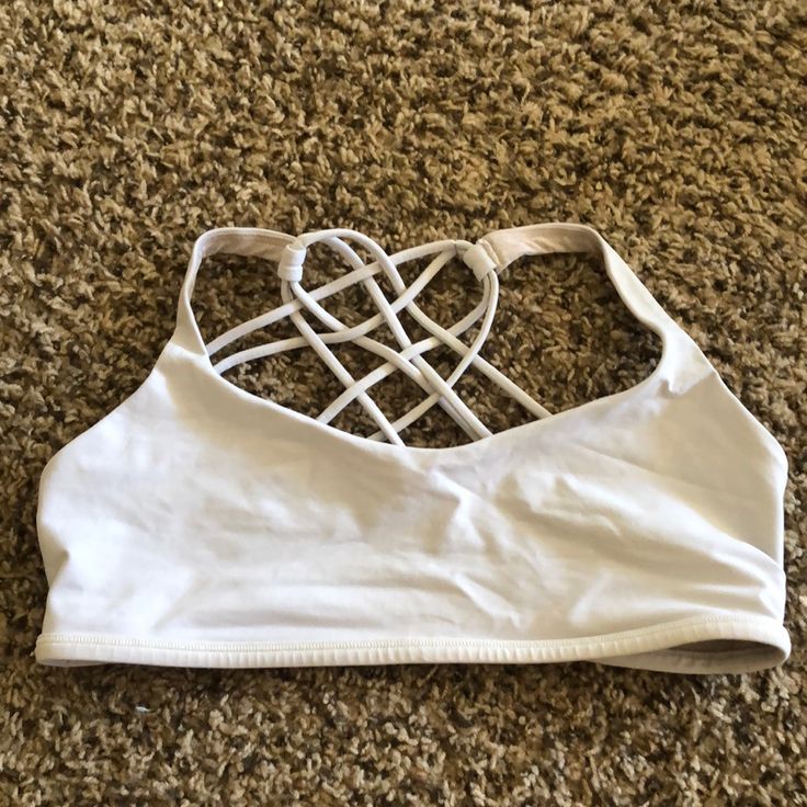 Basically Brand New, Still Very White Lululemon Bra Sport Bras, Lulu Bra, Lulu Sports Bra, Birthday 25, Church Camp, Lululemon Free, Lululemon Bras, Gift Inspo, Lululemon Sports Bra