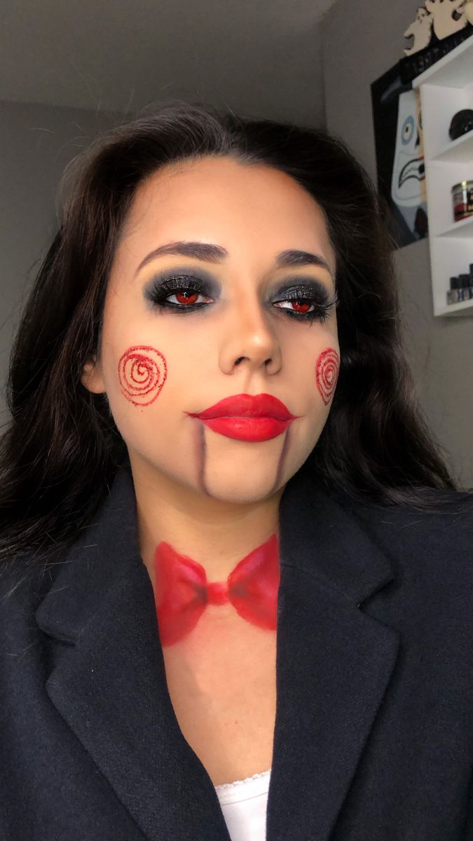 Jigsaw Halloween makeup Jigsaw Costume Women, Saw Halloween Costume, Saw Costume, Saw Makeup, Jigsaw Costume, Jigsaw Halloween, Saw Halloween, Halloween Makeup Diy, Halloween Makeup Pretty