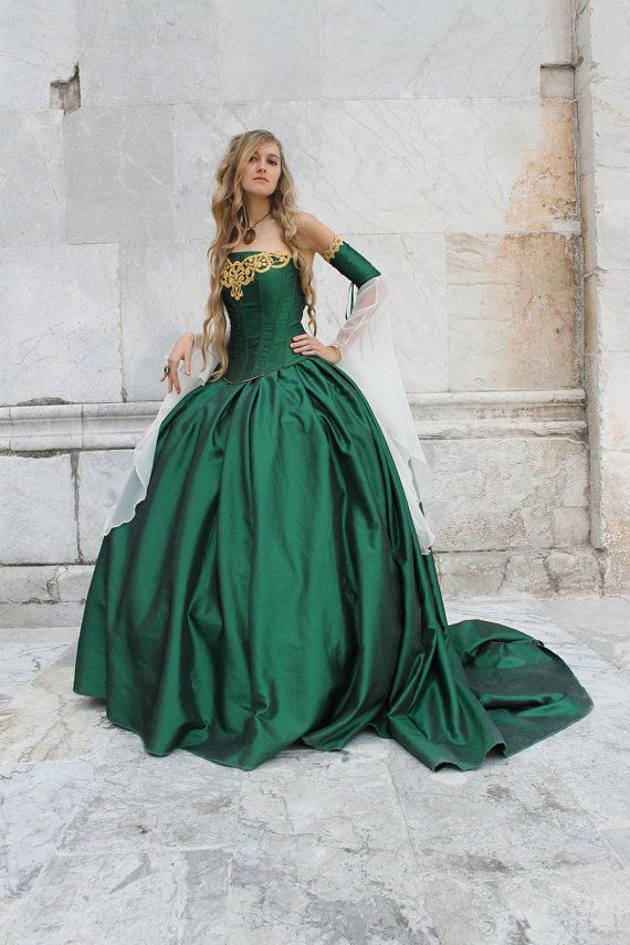 Costume Corset green gown dress fantasy medieval door valchiria, $1000.00 Cersei Lannister Costume, Green Gown Dress, Medieval Corset, Medieval Gown, Corset Gown, Medieval Wedding, Cersei Lannister, Green Gown, Medieval Dress