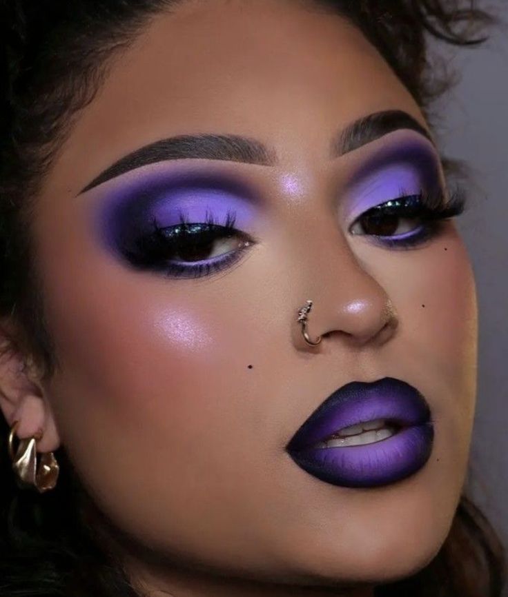 Ursula Makeup, Witchy Makeup, Purple Eyeshadow Looks, Purple Makeup Looks, Maquillage On Fleek, Bold Eye Makeup, Purple Eye Makeup, Witch Makeup, Makeup For Black Skin