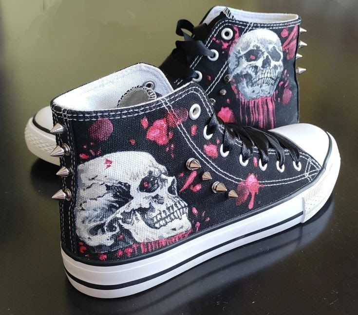 Converse With Spikes, Converse Shoe Art, Goth Converse, Skull Converse, Paint On Shoes, Painted Converse High Tops, Art On Shoes, All Star Aesthetic, Emo Shoes