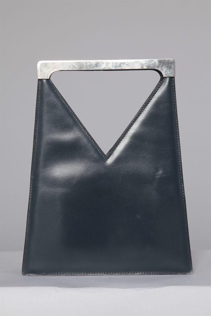 Pierre Cardin Bag, Metal Bag, Metallic Bag, Vintage Bag, Mode Inspo, Pierre Cardin, Bag Design, Vintage Handbags, Vintage Bags