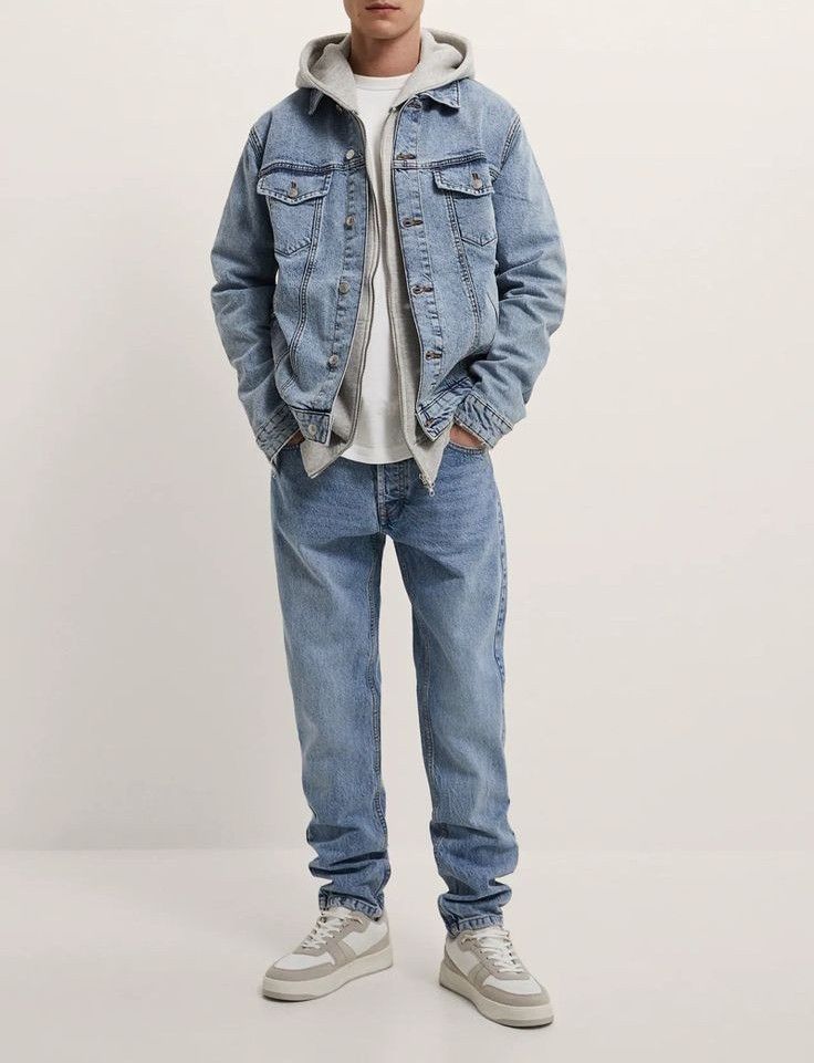 Oversized Denim Jacket Outfit Men, Demin Jacket Outfits Men, Men Jean Jacket Outfits, Denim Jacket Outfit Winter, Oversized Jean Jacket Outfit, Jean Jacket Outfits Men, Denim Jacket Men Outfit, Oversized Denim Jacket Outfit, Blue Jeans Outfit Men