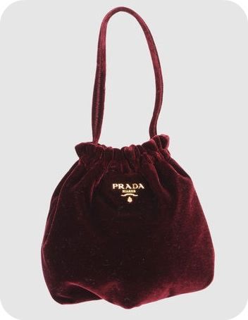 prada-velvet-bag Hardware Logo, Bag Women Fashion, Bags For Teens, Lv Bags, Velvet Color, Prada Handbags, Fabric Bags, Velvet Bag, 가을 패션