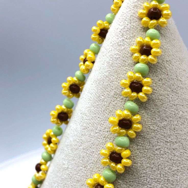 Sunflower Garden Bracelet New No Tag .25 Inches Wide I Also Can Make A Custom Size Upon Request. Glass Beads Strung Through More Than Twice To Create Durability! Very Strong Magnetic Clasp. Sku37 Seed Bead Jewelry Tutorials Daisy, Beaded Jewelry Daisy Tutorial, Sunflower Seed Bead Bracelet, Seed Bead Patterns Bracelet, Sunflower Bracelet Pattern, Fall Beaded Jewelry, Sunflower Friendship Bracelet, Sunflower Beaded Bracelet, Bead Brackets