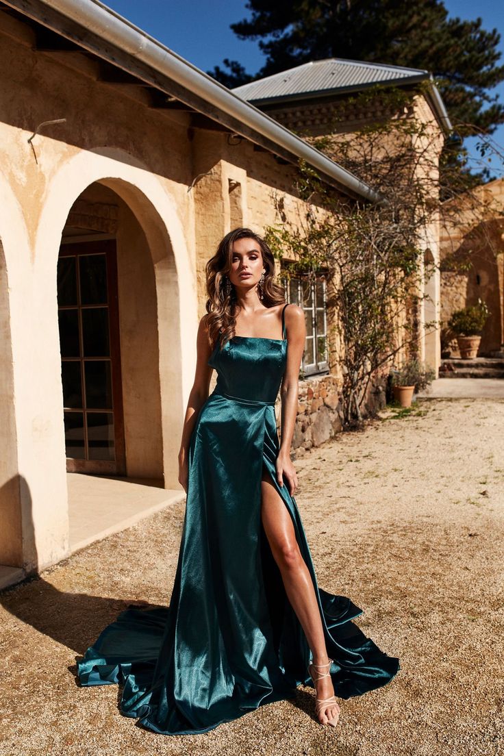 Teal Satin Dress, Teal Prom Dresses, Green Satin Dress, Evening Dress Floor Length, Beauty Dress, Grad Dresses, Satin Gown, Ball Dresses, Fancy Dresses