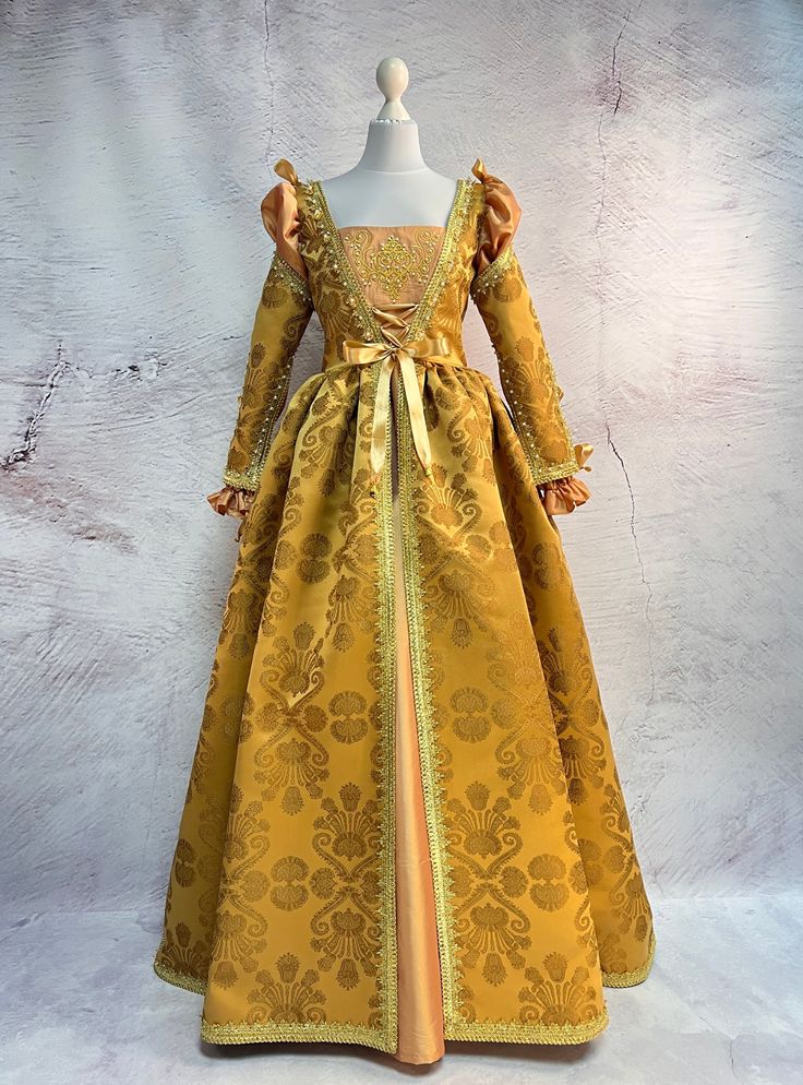 Golden Italian Renaissance Dress 15th Century Lucrezia Borgia - Etsy Lucrezia Borgia Dress, Borgia Dress, Camp Dress, Rococo Dress, Lucrezia Borgia, Italian Dress, Fantasy Dresses, Medieval Dress, Medieval Fashion