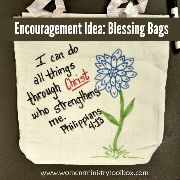 an embroidered bag with the words, i can do all things through christ who straightens them