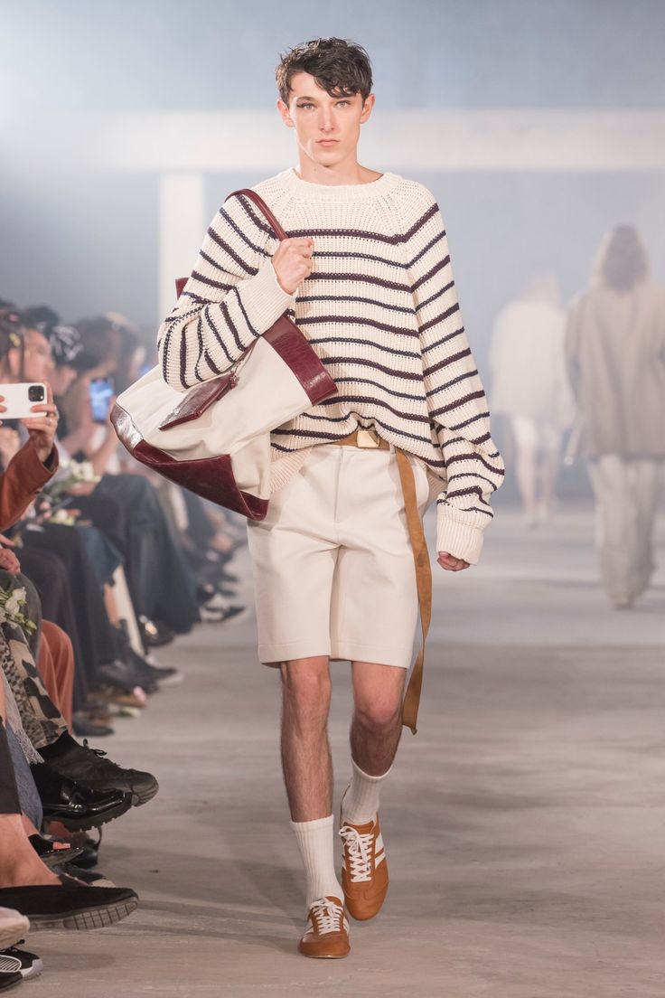 All White Streetwear Outfit, All White Streetwear, White Streetwear Outfit, Fashion Show Poster, Paris Fashion Week Men, White Streetwear, Long Skirt Casual, Vogue France, Spring 2025