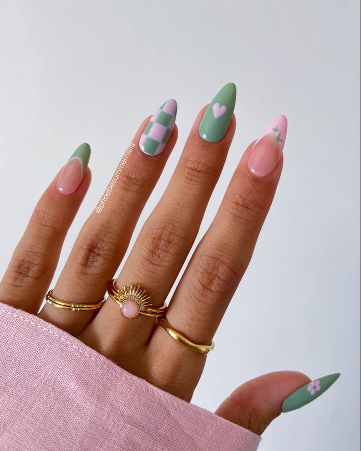 Nails Design Checkered, Trendy Oval Nails Designs, Short Oval Nails Ideas Summer, Modern Spring Nails, Autumn Nail Designs Short, Funky Nail Art Trendy Summer, End Of School Nails, Oval Nails Autumn, Spring Nails 2024 Trends Almond