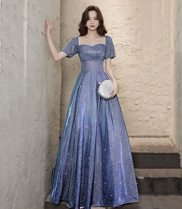 1800s Prom Dress, Modest Gala Dresses, Satin Prom Dress With Sleeves, Blue Long Sleeve Prom Dress, Prom Dresses Sleeves, Dress Biru, Fancy Evening Dresses, Modest Formal Dress, Dark Blue Gown