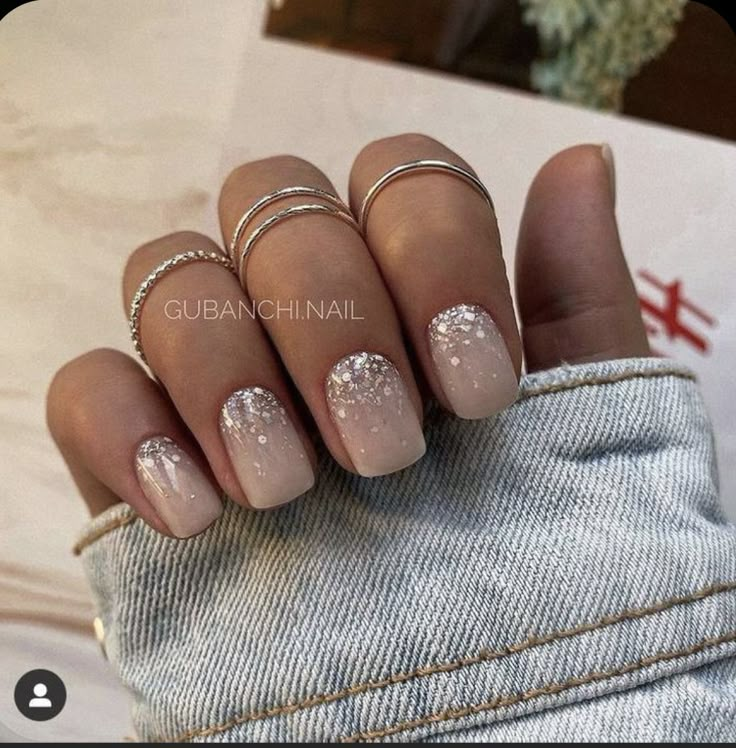 Champagne Nails, Bridesmaids Nails, Unghie Sfumate, Subtle Nails, Cute Gel Nails, Bride Nails, Neutral Nails, Dipped Nails, Xmas Nails