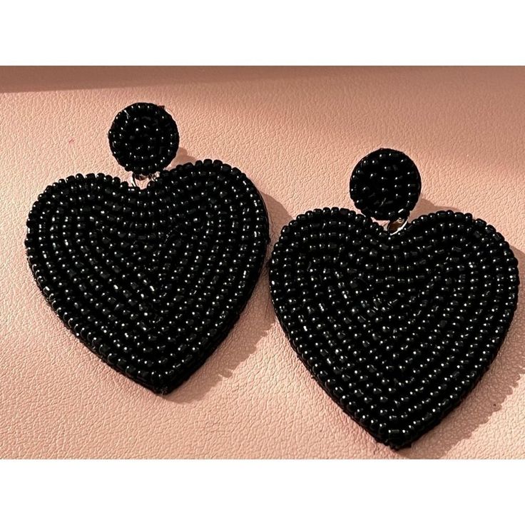 Felt Back Beaded Heart Dangle Earrings, Take Your Love Statement Accessorizing To A New Level Of Affection With The Heart Dangle Earrings. Accent All Your Sundresses And Clothing With These Heart Shape Dangle Earrings. Handmade Beaded With High Quality Seeds Beads With Elaborate Handwoven Knit By Artisan's. Wear These Earrings To Stand Out From The Crowd, Show Off Your Trendy Fashions! These Have The Right Of Shine Perfect For Any Occasion. Size: Womens One Size Condition: New Without Tags Comes Crystal Ear Cuff, Earring Beads, Gold Leaf Earrings, Heart Dangle Earrings, Statement Drop Earrings, Beaded Drop Earrings, Gift For Girls, Beaded Dangle Earrings, Felt Hearts