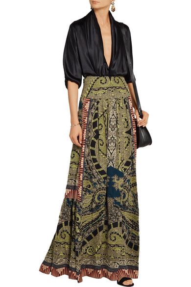 Maxi Skirt Outfit, Etro Paisley, Silk Maxi Skirt, Pattern Inspiration, Paisley Print Dress, Elegante Casual, Muslimah Fashion Outfits, Silk Maxi, Long Maxi Skirts