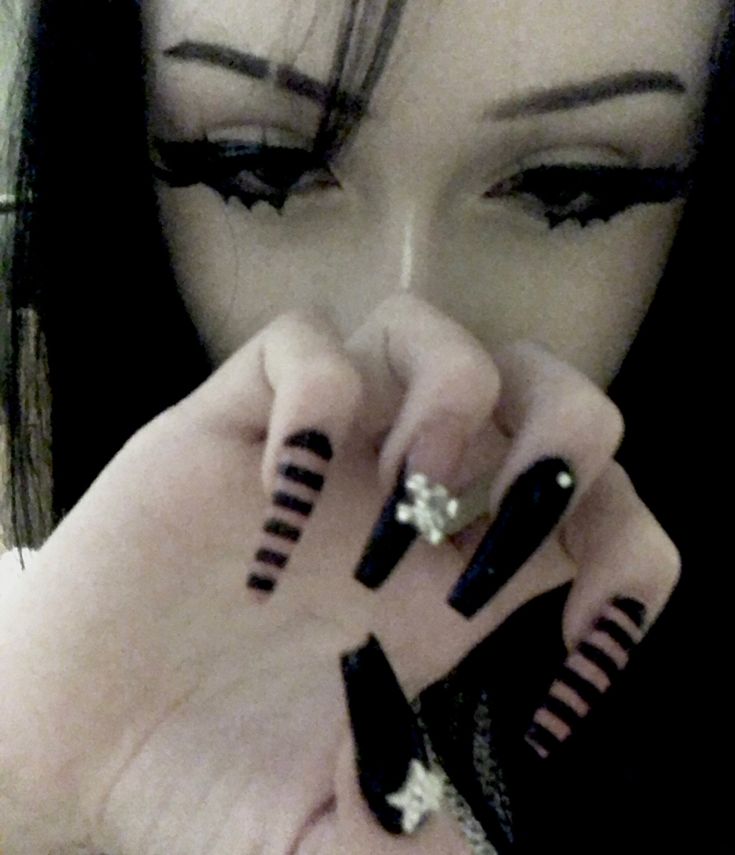 grunge
emo
gorpcore
meow
emo nails
monster high
draculaura Alt Nails Easy, Emo Nail Inspo Coffin, Cool Goth Nails, Black Bedazzled Nails, Black Base Nail Design, Black Nail Design Ideas, Black Long Nails Ideas, Thirteen Nails, Nail Ideas Ballerina Shape